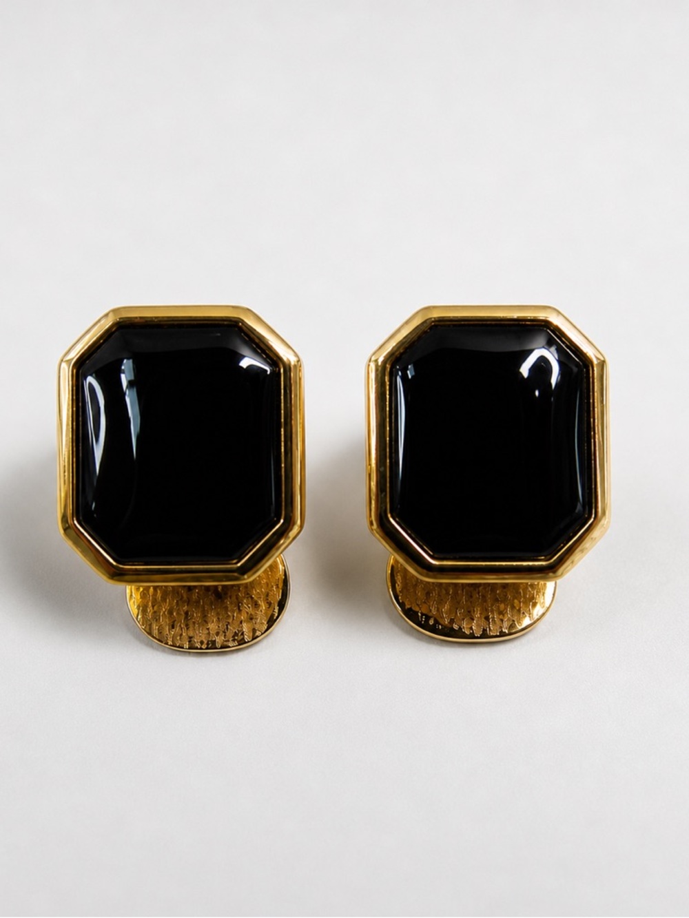 Authentic Vintage Christian Dior Gold Tone Clip-On Earrings Signed Chr Dior